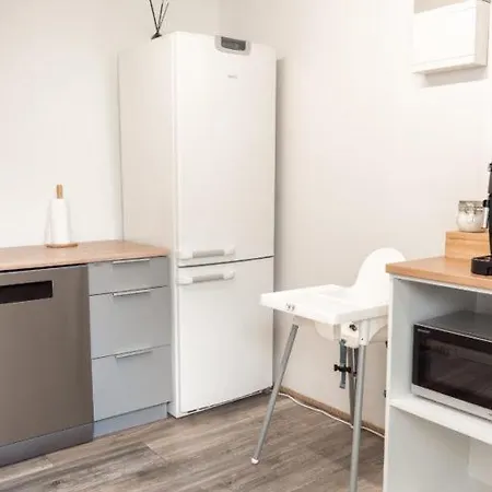 Maengumaa Apartment *